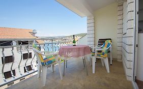 Apartments Mare
